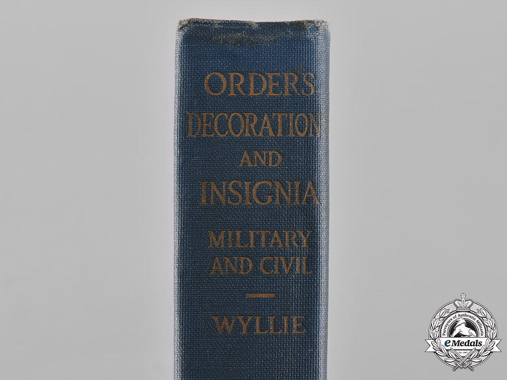 united_states._orders,_decorations_and_insignia:_military_and_civil,_by_col._robert_e._wyllie,_ca.1921_m19_12553