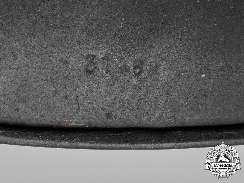 germany,_luftwaffe._a_single-_decal_luftwaffe_m42_steel_helmet_by_emaillierwerk_fulda_m19_13010_1