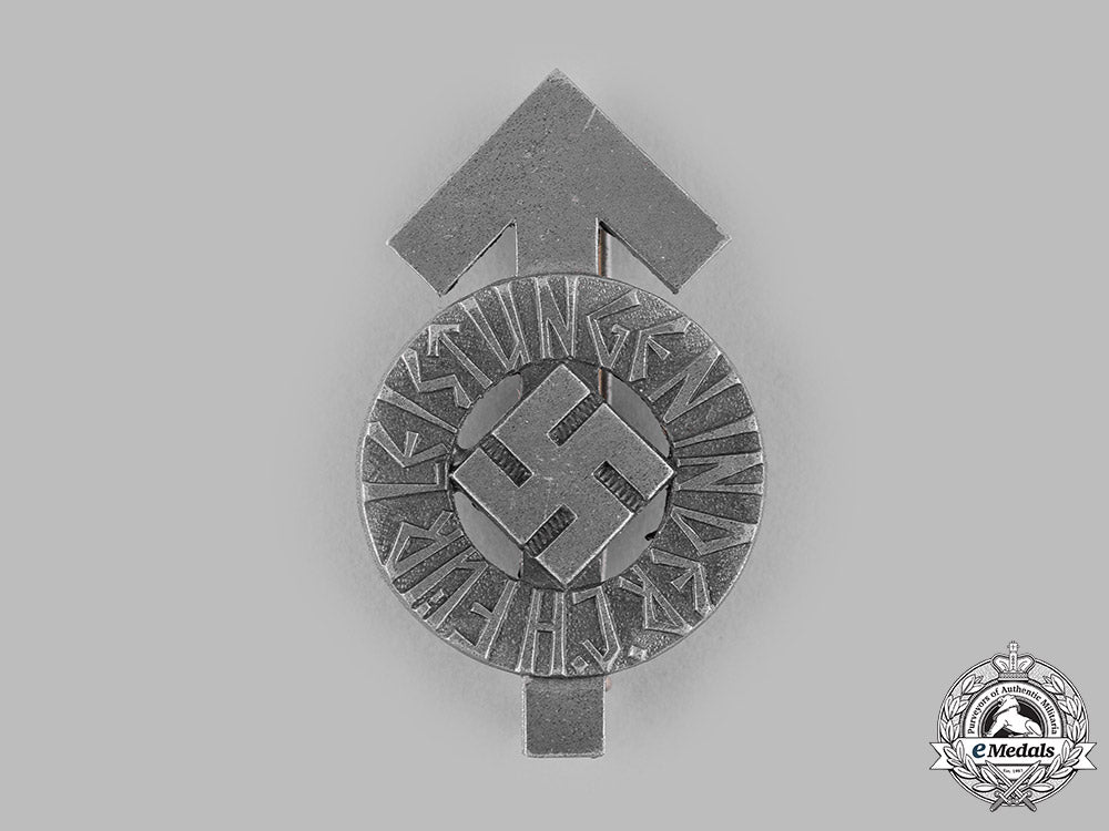 germany,_hj._a_pair_of_proficiency_badges,_silver_grade_m19_13878