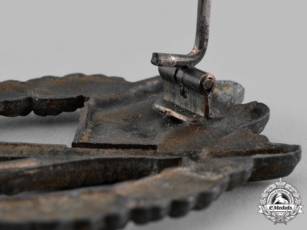 germany,_wehrmacht._an_infantry_assault_badge,_bronze_grade_m19_15216