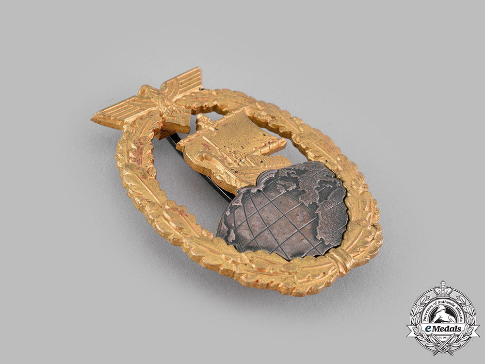 germany,_kriegsmarine._an_auxiliary_cruiser_war_badge_by_c.e._juncker_m19_15463