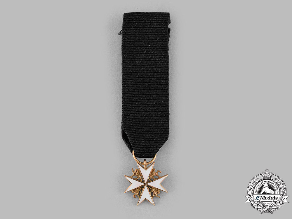 united_kingdom._an_order_of_st._john,_miniature_in_gold_m19_15654