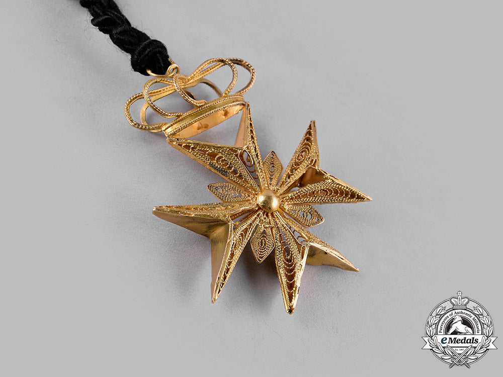 united_kingdom._a_gold_filigree_maltese_cross,_c.1900_m19_16376