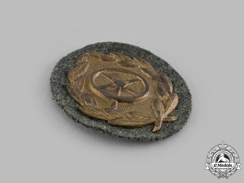 germany,_wehrmacht._a_driver_proficiency_badge,_bronze_grade_m19_16446