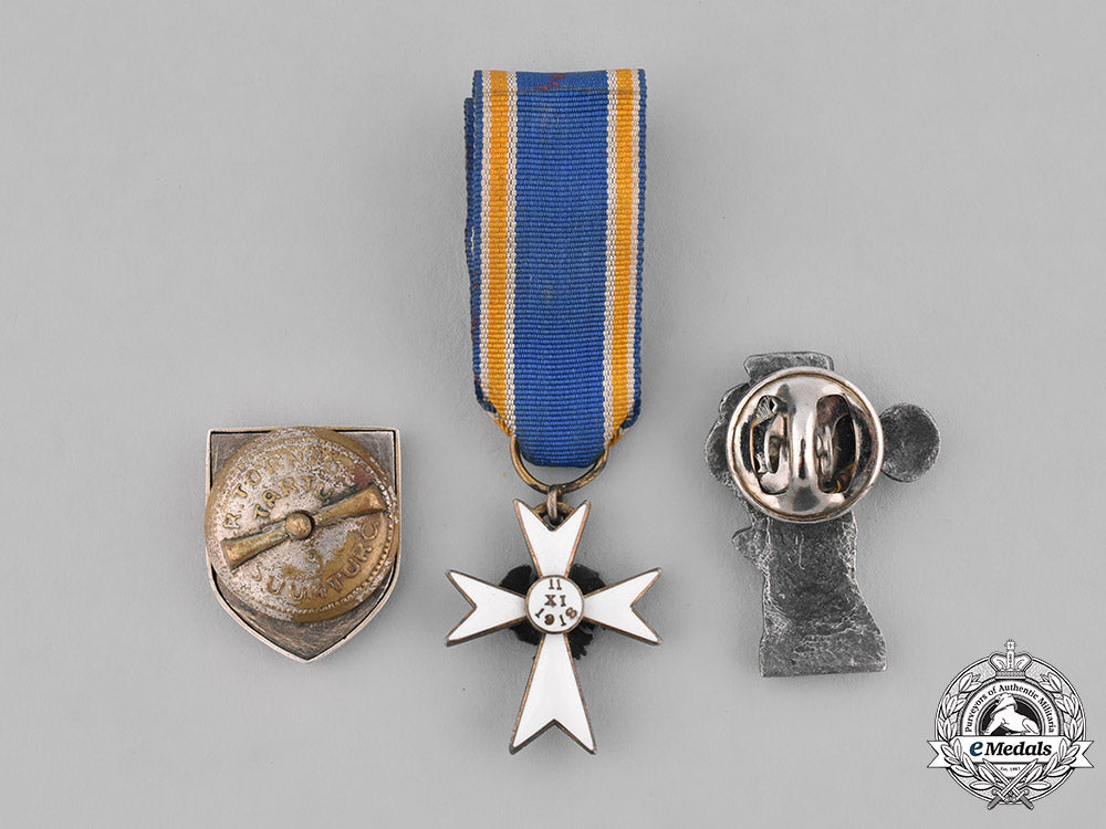 estonia,_republic._a_lot_of_three_items_m19_1713