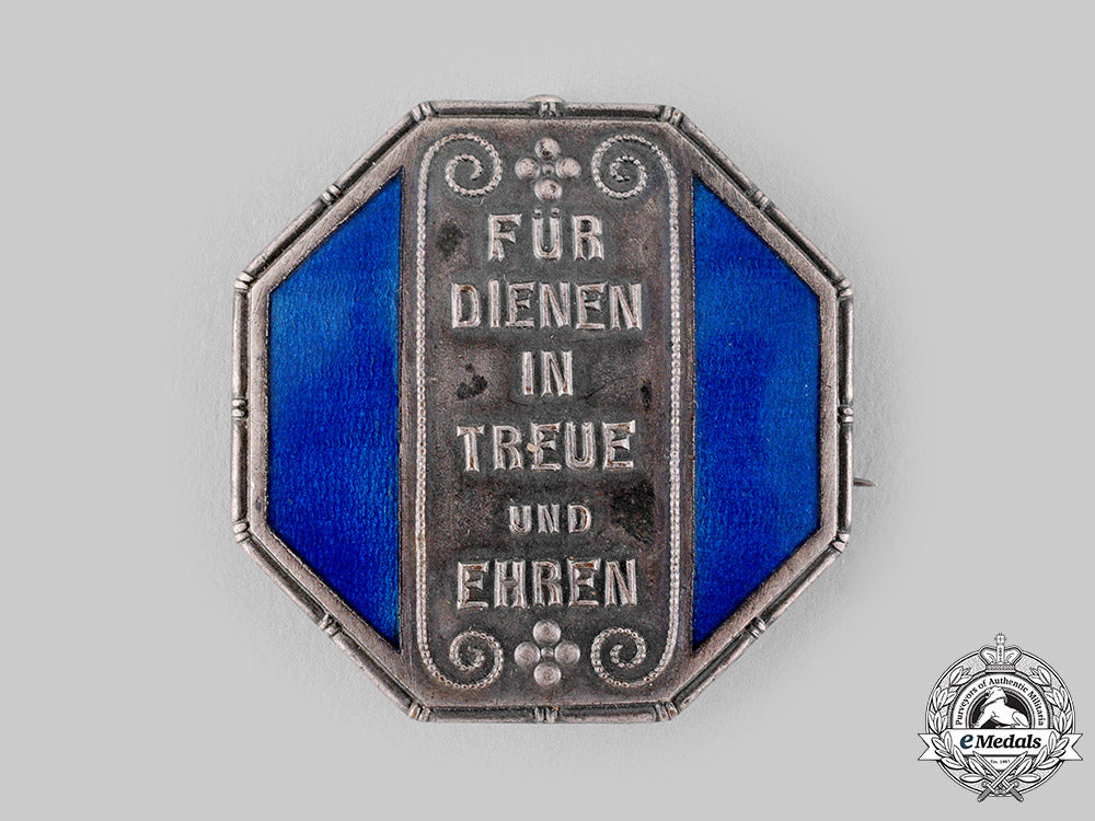 germany,_weimar_republic._a_free_state_of_württemberg_honour_badge_for_female_servants_m19_18200