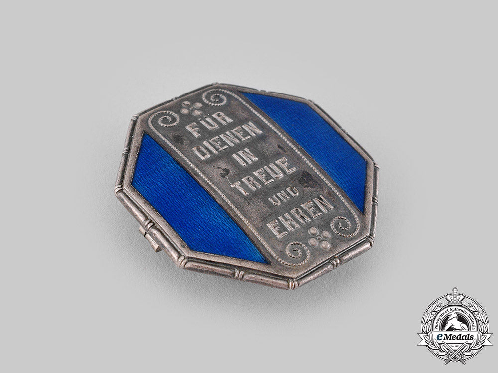 germany,_weimar_republic._a_free_state_of_württemberg_honour_badge_for_female_servants_m19_18202