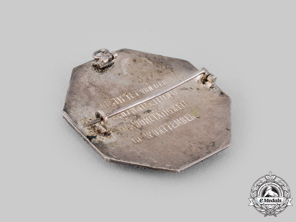 germany,_weimar_republic._a_free_state_of_württemberg_honour_badge_for_female_servants_m19_18203