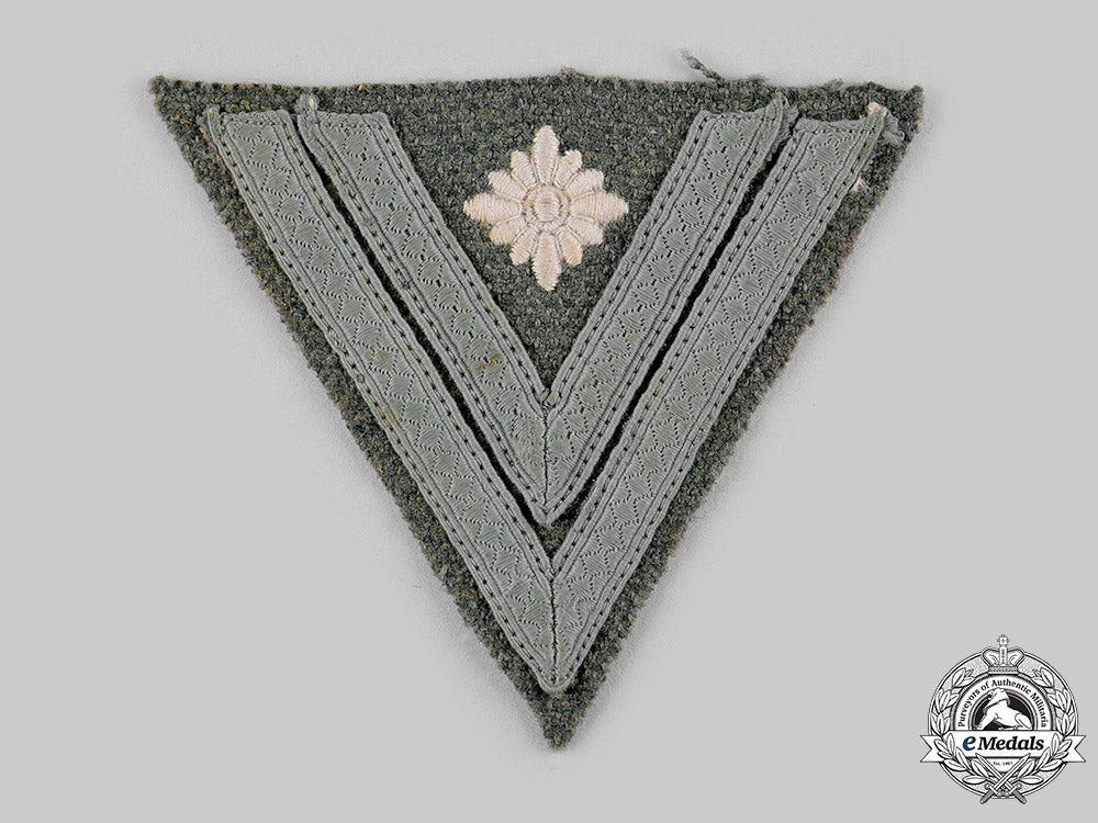 germany,_heer._an_obergefreiter/_stabsgefreiter_rank_chevron_m19_18522_1