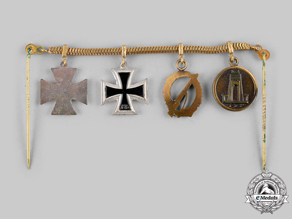 germany,_federal_republic._a_miniature_medal_chain,1957_version_m19_18546