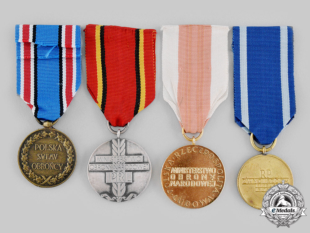poland,_republic,_people's_republic._four_medals&_awards_m19_18753