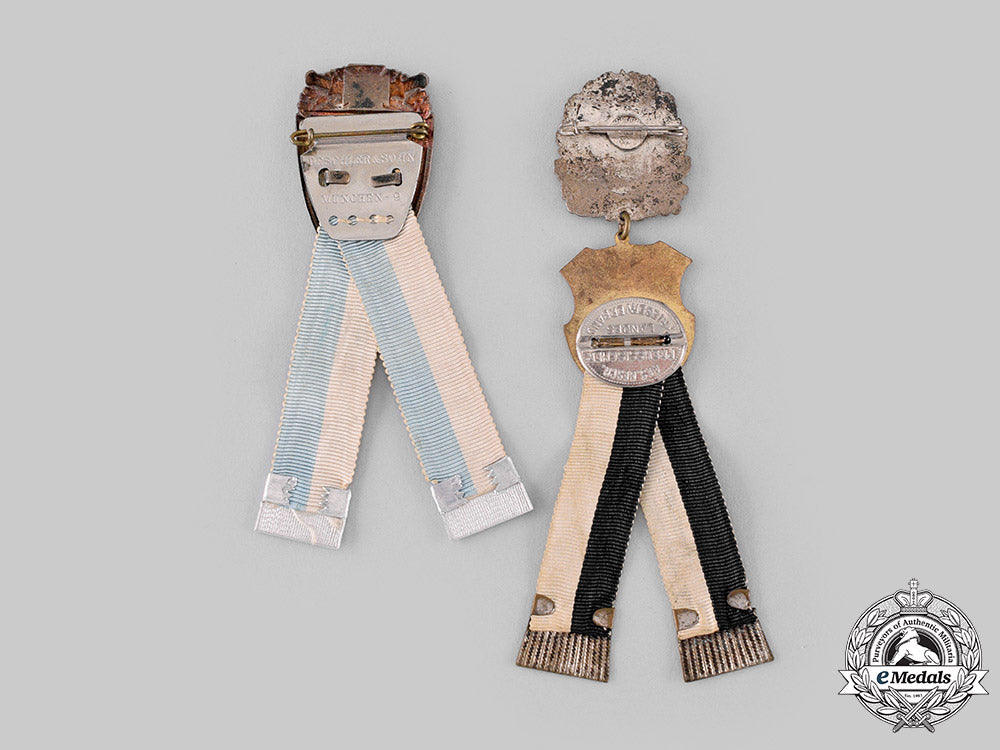germany,_weimar_republic._a_pair_of_veterans_association_membership_badges_m19_18902_1