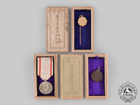 japan,_empire._three_badges&_insignia_m19_19982