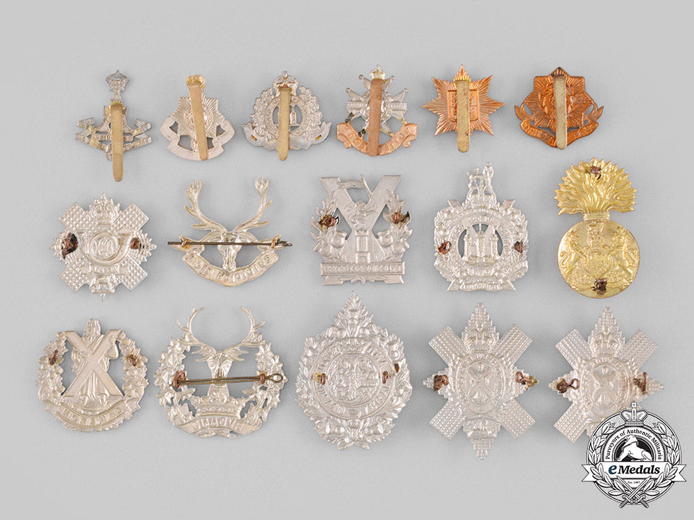united_kingdom._a_lot_of_sixteen_regimental_badges_m19_20084