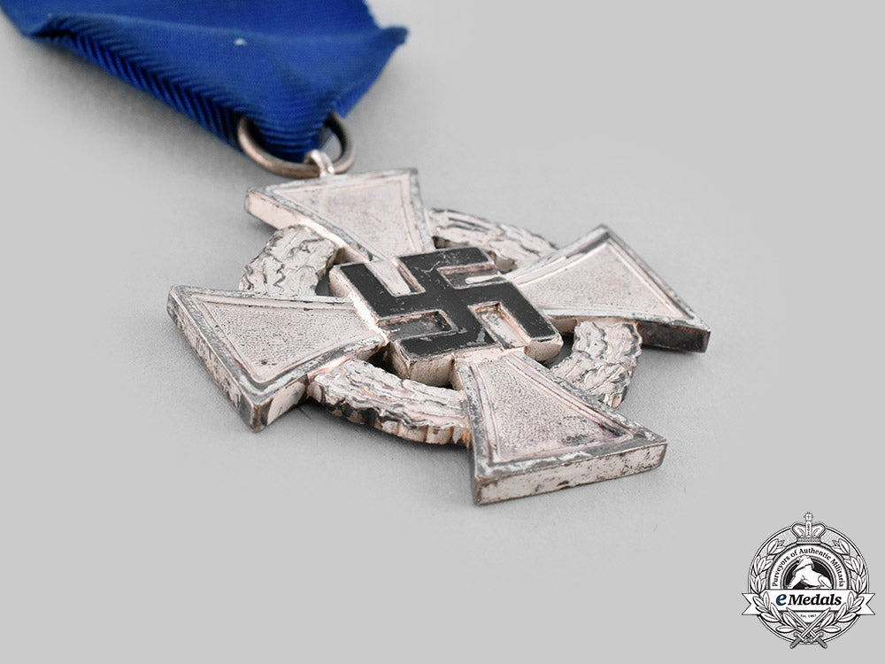 germany,_third_reich._a_pair_of_civil_service_faithful_service_crosses_m19_20486