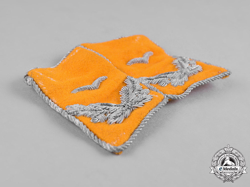 germany,_luftwaffe._a_set_of_luftwaffe_flight_personnel_leutnant_rank_insignia_m19_2059_1