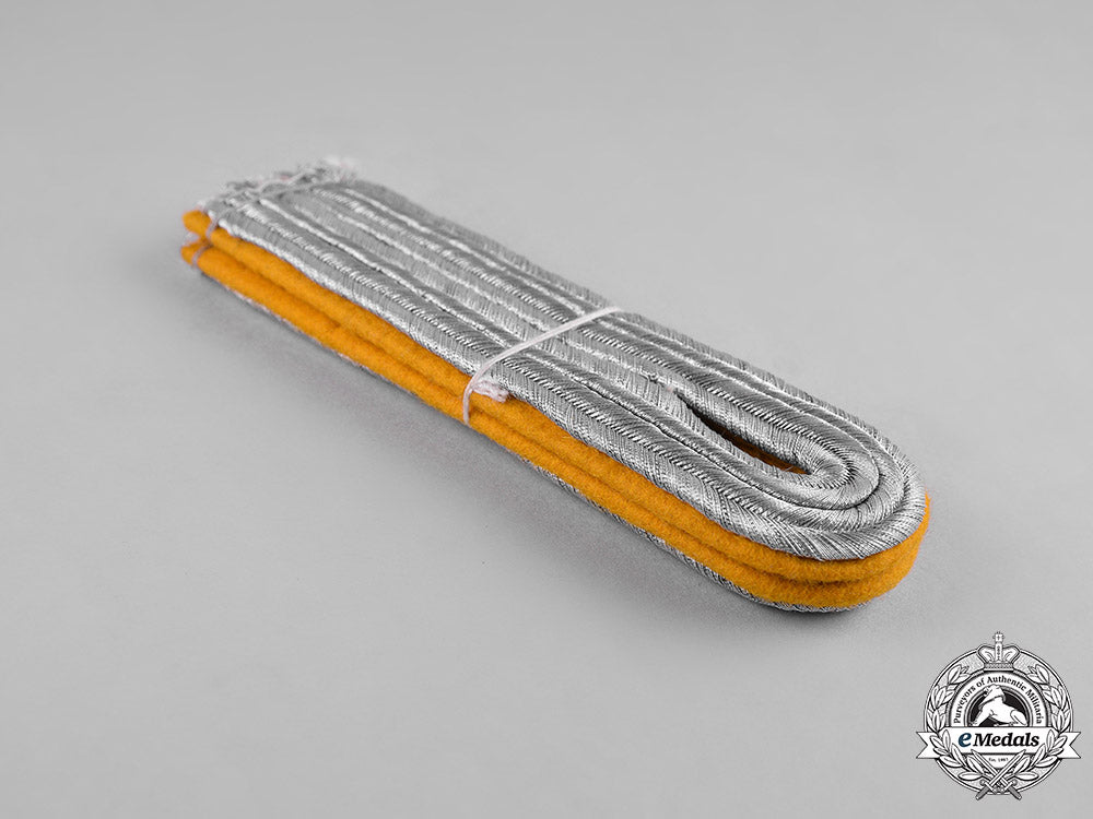 germany,_luftwaffe._a_set_of_luftwaffe_flight_personnel_leutnant_rank_insignia_m19_2062_1