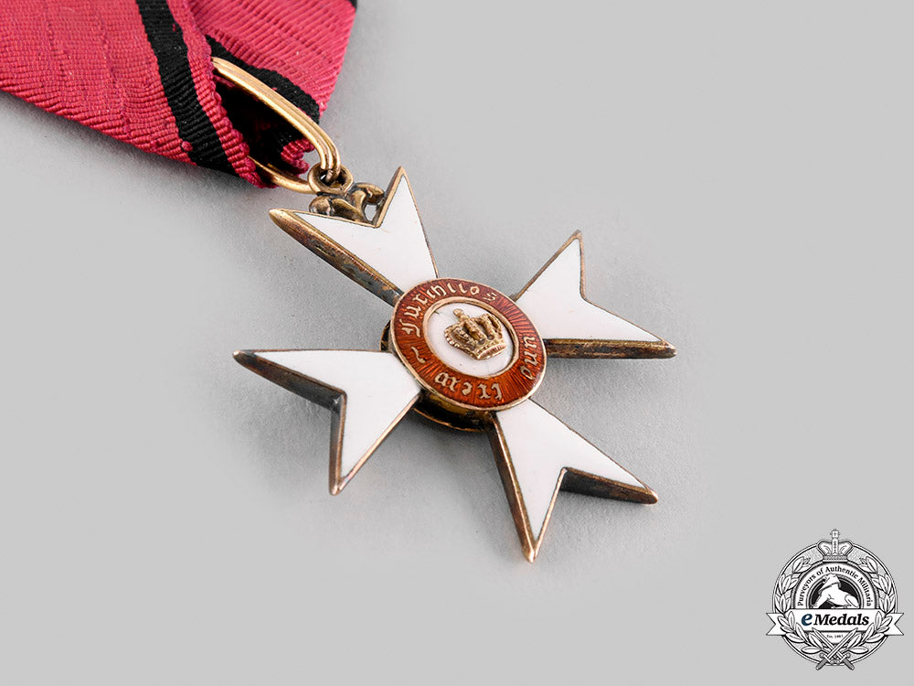 wurttemberg,_kingdom._an_order_of_the_crown_in_gold,_knight’s_cross,_c.1900_m19_21894_1_1_1_1