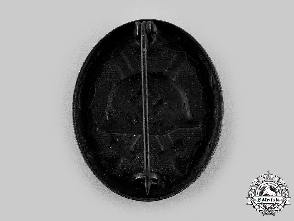germany,_wehrmacht._a_wound_badge,_black_grade_m19_22110