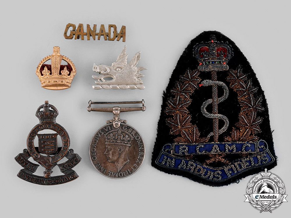 canada,_commonwealth._a_lot_of_eleven_badges&_insignia_m19_22233