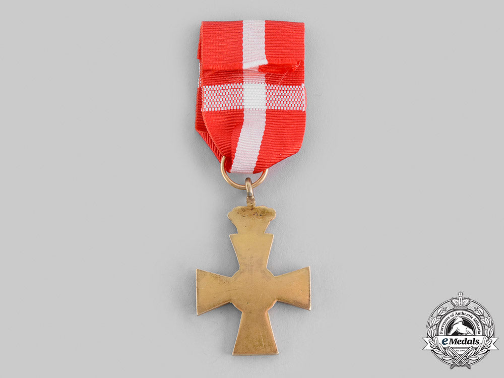 danish,_kingdom._a_long_service_decoration_for_n.c.o.,_c.1900_m19_22409