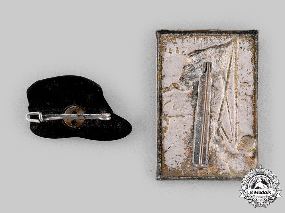 germany,_third_reich._a_pair_of_commemorative_badges_m19_22563