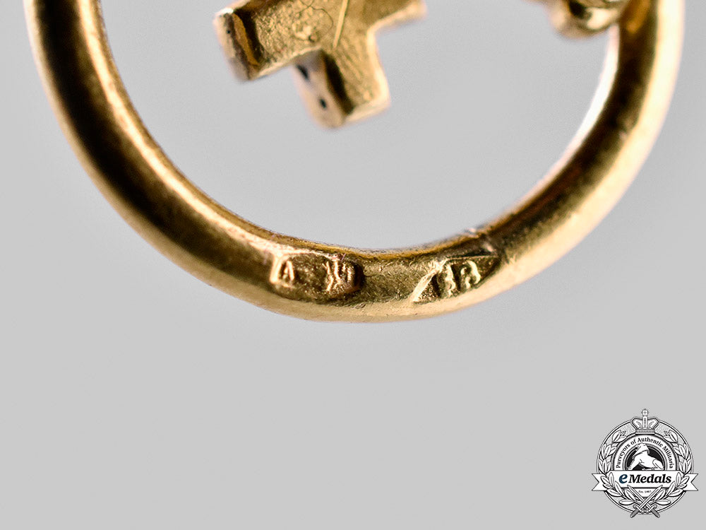 italian_states,_grand_duchy_of_tuscany._an_order_of_military_merit,_commander_by_rothe_in_gold,_c.1910_m19_23996_1