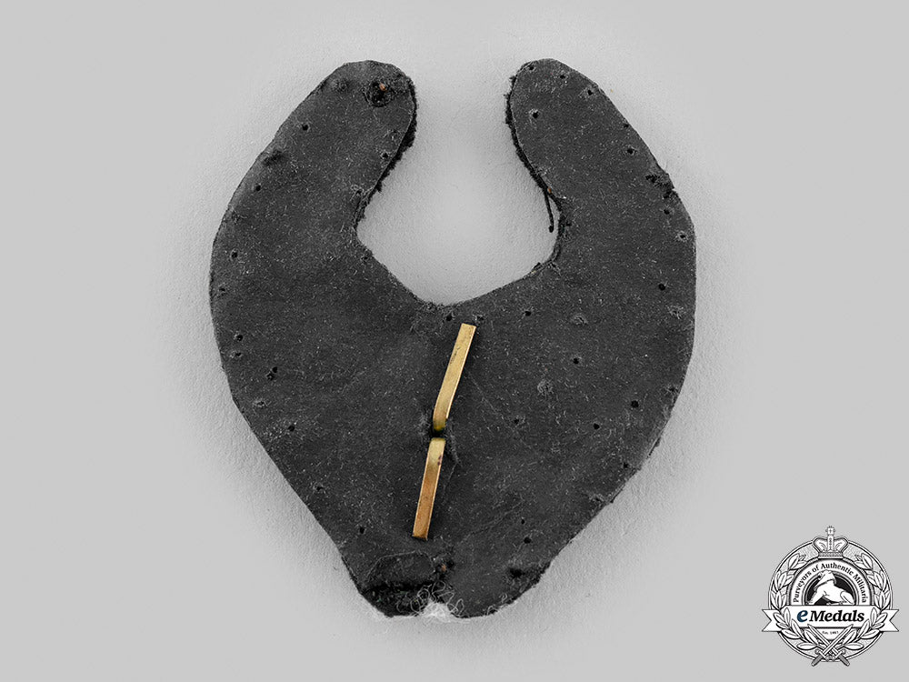 bulgaria,_kingdom._an_air_force_cap_badge,_bullion_version_m19_24055_1_1