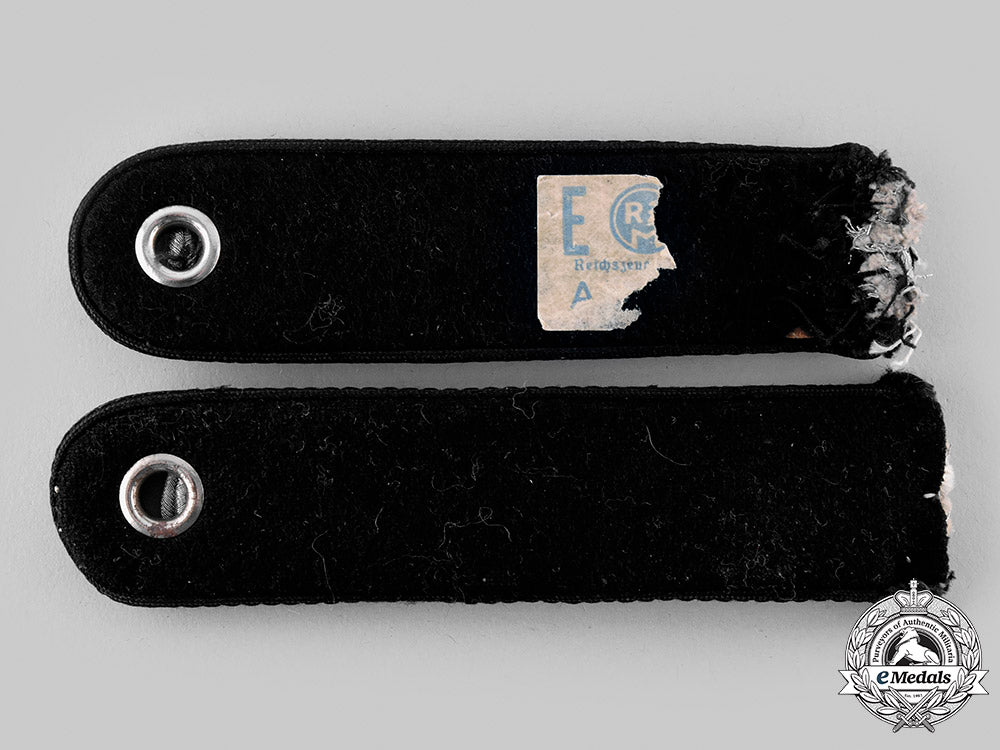 germany,_nskk._a_set_of_national_socialist_motor_corps_staffelführer/_standartenführer_shoulder_boards_m19_24820_1_1