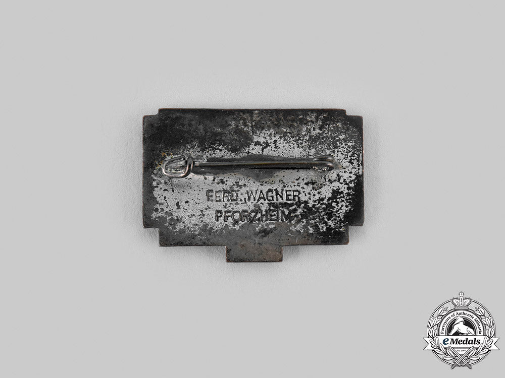 germany,_kriegsmarine._a_cruiser“_emden”_commemorative_badge,_by_ferdinand_wagner_m19_24943_1_1