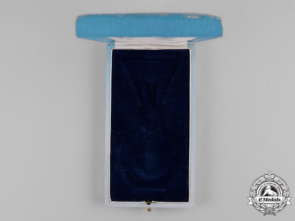 serbia,_kingdom._an_order_of_st._sava,_iv_class_officer_case_m19_2595_1