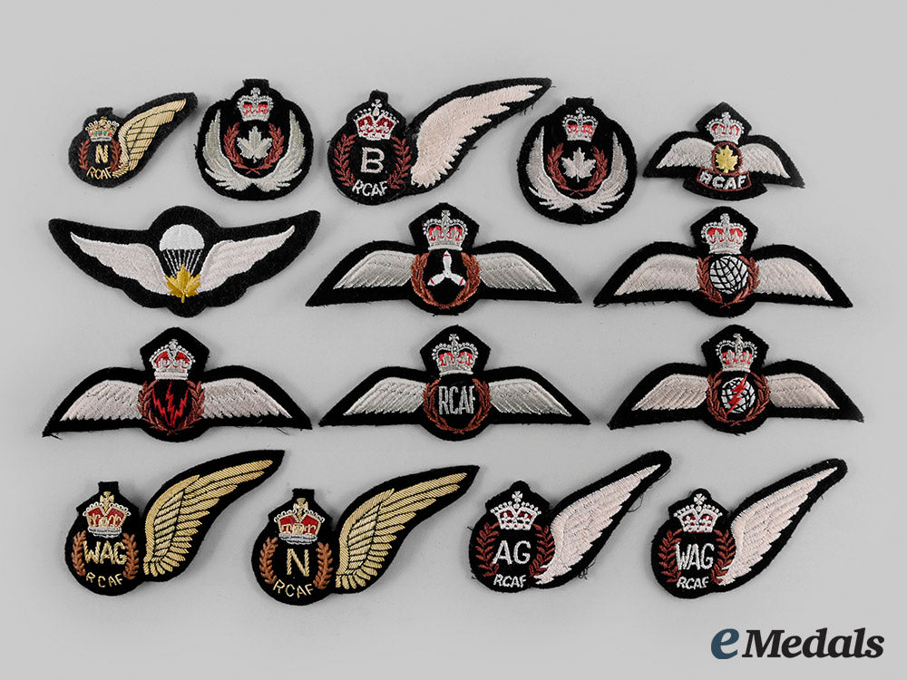canada,_commonwealth._a_lot_of_fifteen_royal_canadian_air_force(_rcaf)_badges_m19_26633