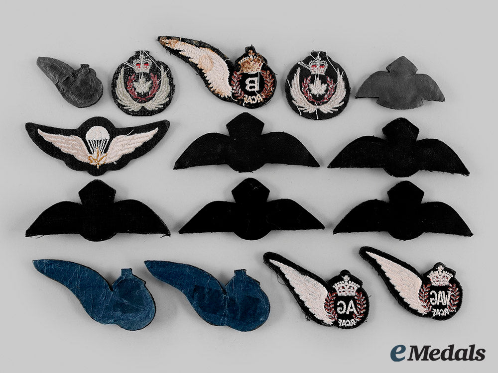 canada,_commonwealth._a_lot_of_fifteen_royal_canadian_air_force(_rcaf)_badges_m19_26634
