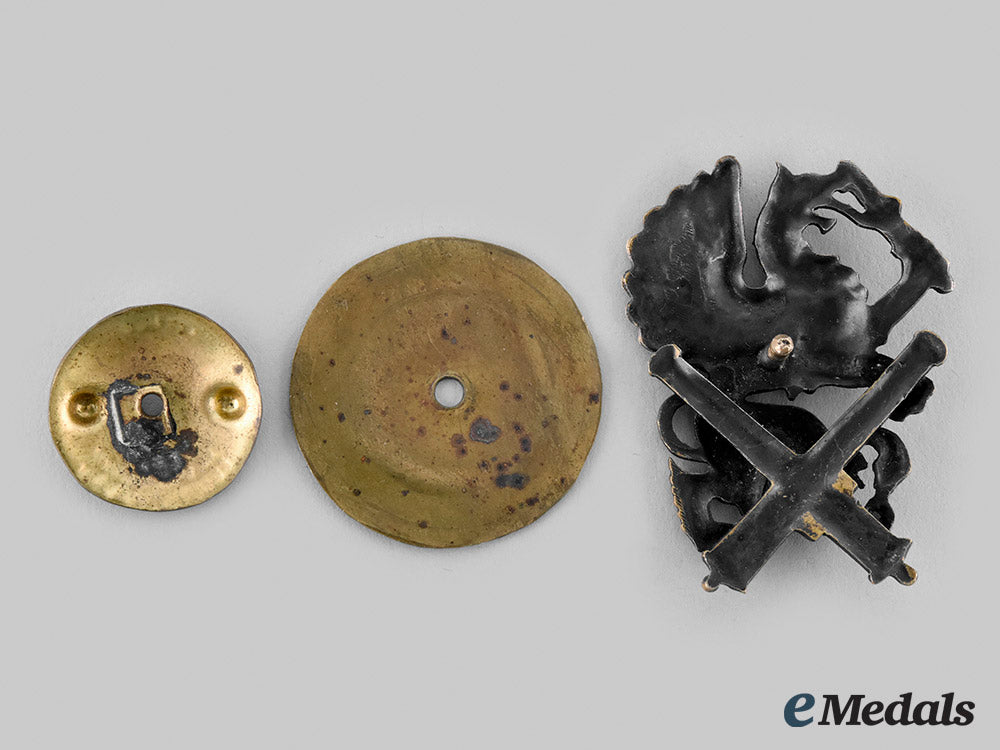 latvia._an_artillery_military_badge,_c.1935_m19_26784
