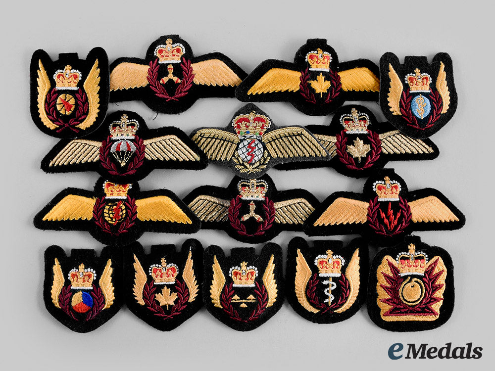 canada,_commonwealth._a_lot_of_fifteen_post1986_royal_canadian_air_force(_rcaf)_badges_m19_27497