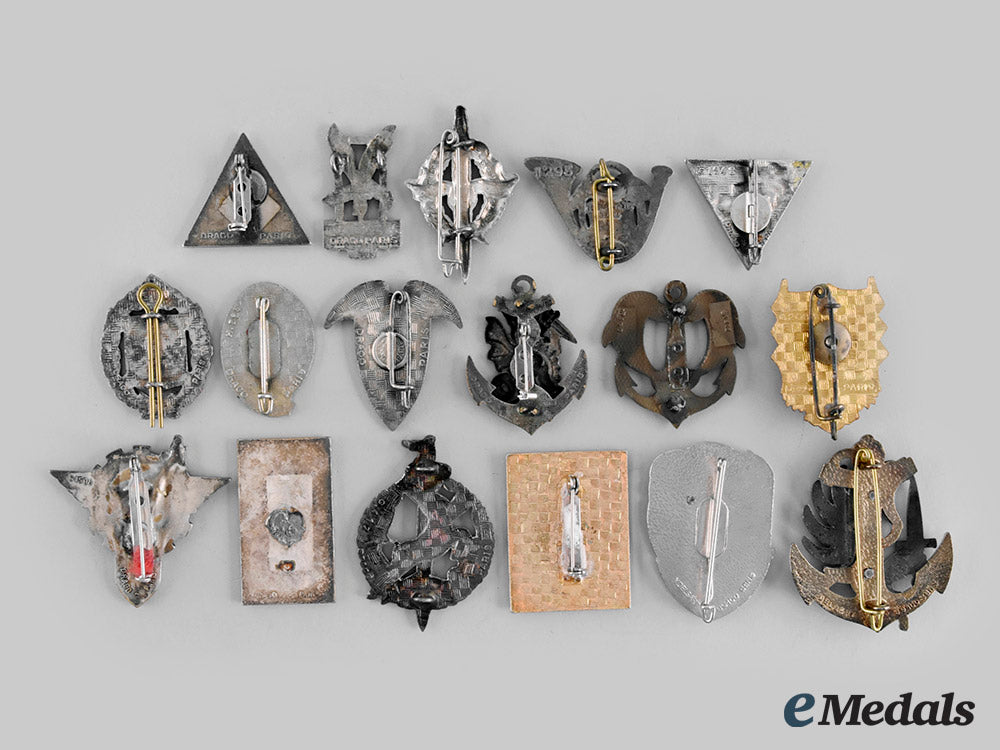 france,_v_republic._a_lot_of_seventeen_regimental_badges_m19_27755