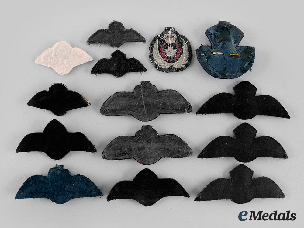 canada,_commonwealth._a_lot_of_fifteen_royal_canadian_air_force(_rcaf)_badges_m19_27760