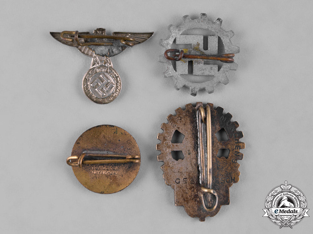 germany,_third_reich._a_lot_of_second_war_period_badges_m19_3498