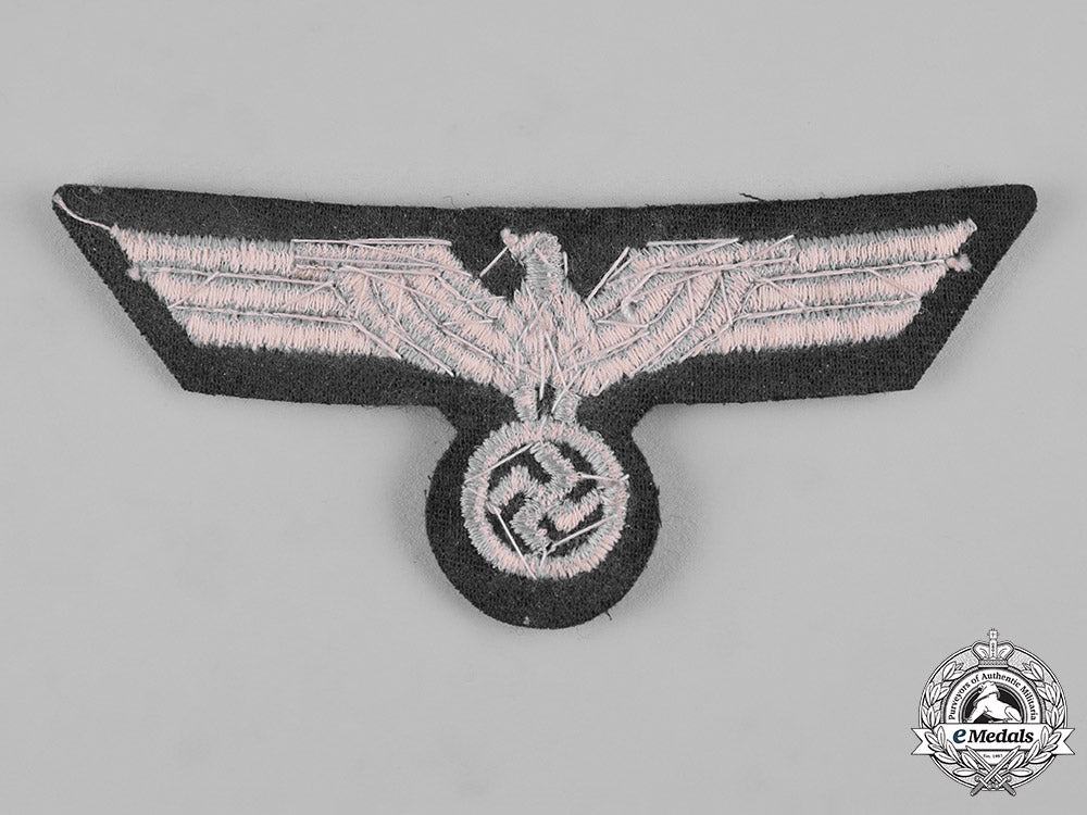 germany,_heer._a_heer_officer’s_tunic_breast_eagle_m19_3669