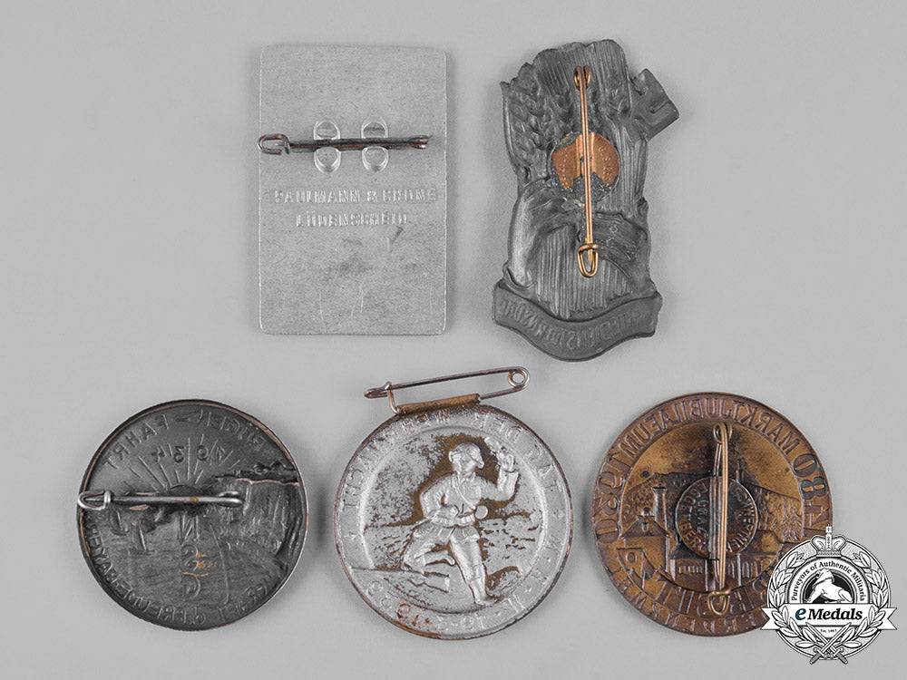 germany,_third_reich._a_group_of_third_reich_period_badges_m19_4120