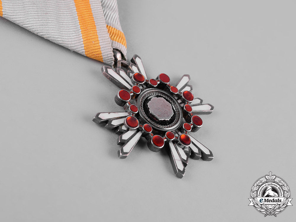 japan,_empire._an_order_of_the_sacred_treasure,_vi_class_m19_5421
