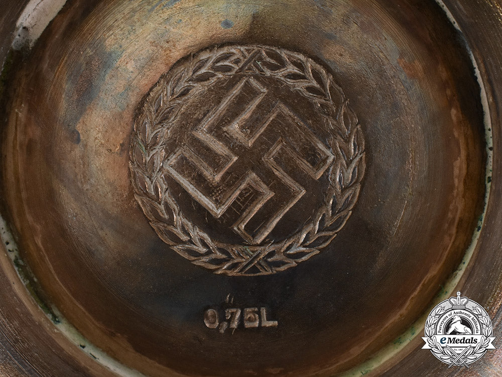 germany,_third_reich._a_teapot_from_the_nürnberger_deutsche_hof_m19_5672_1_2_1_1