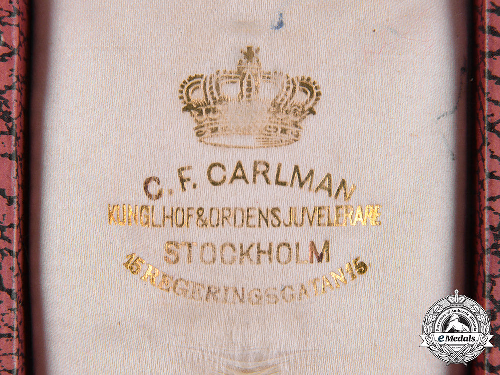 sweden,_kingdom._an_order_of_the_north_star,_knight's_breast_badge,_by_c.f.carlman_m19_6899