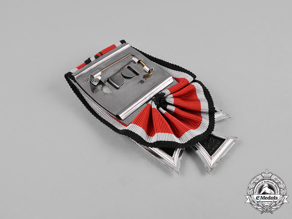 germany,_federal_republic._a1939_iron_cross_ii_class,1957_reissue_m19_7068