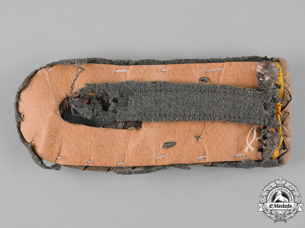 germany,_imperial._a10_th_württemberg_infantry_regiment_leutnant_shoulder_board_m19_7655