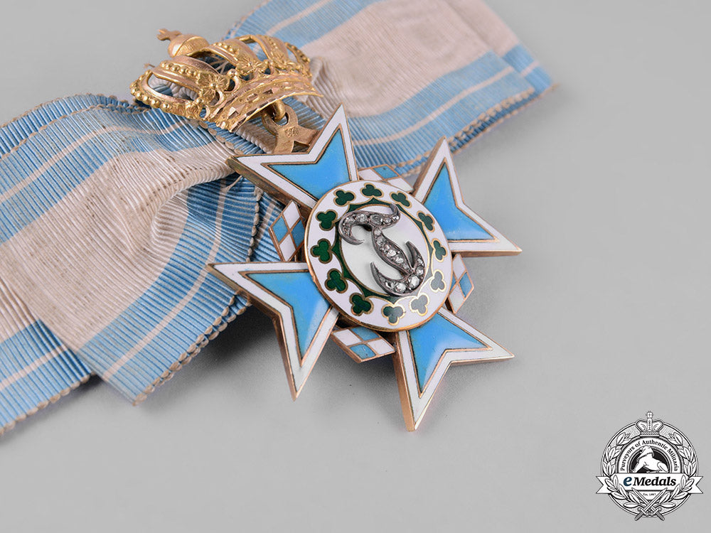 bavaria,_kingdom._a_theresia_order_in_gold,_with_brilliants,_by_eduard_quellhorst,_c.1880_m19_7740_1_1_1