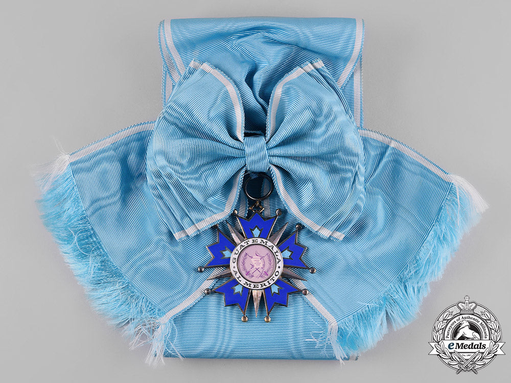 guatemala._an_order_of_quetzal,_grand_cross,_by_gardino_and_cravanzola,_c.1945_m19_8242