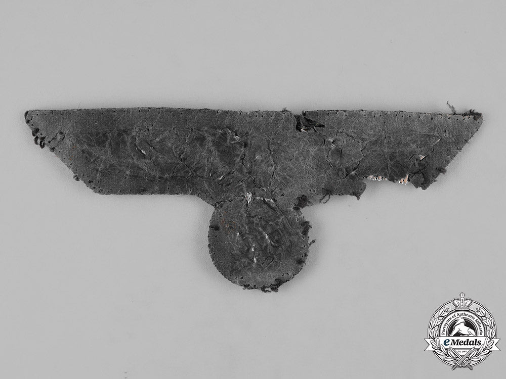 germany,_heer._an_army_officer’s_tunic_breast_eagle_m19_9386