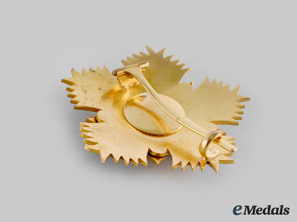 morocco._an_order_of_the_throne,_grand_officer_breast_star,_c.1975_m20_00239_1