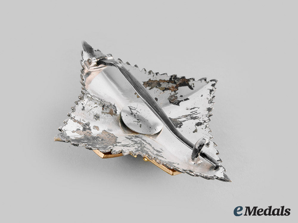 germany,_drk._a_german_red_cross_honour_badge_star,_c.1935_m20_00712_1_1_1